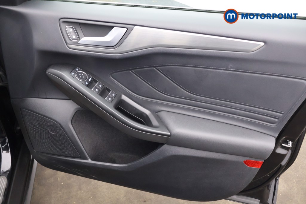 Ford Focus Titanium X Edition Manual Petrol Hatchback - Stock Number (1602746) - 12th supplementary image