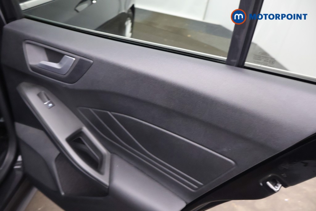Ford Focus Titanium X Edition Manual Petrol Hatchback - Stock Number (1602746) - 16th supplementary image