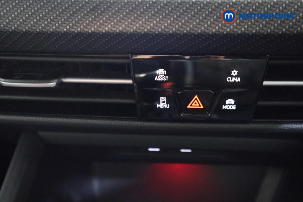 Volkswagen Golf R-Line Manual Petrol Hatchback - Stock Number (1602766) - 8th supplementary image