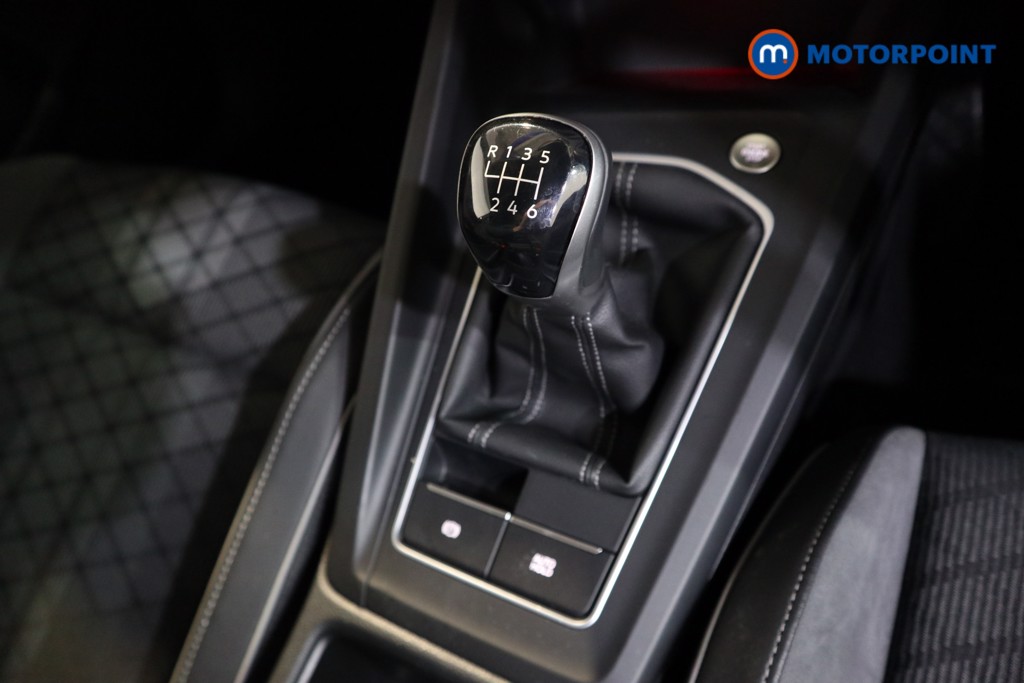 Volkswagen Golf R-Line Manual Petrol Hatchback - Stock Number (1602766) - 10th supplementary image