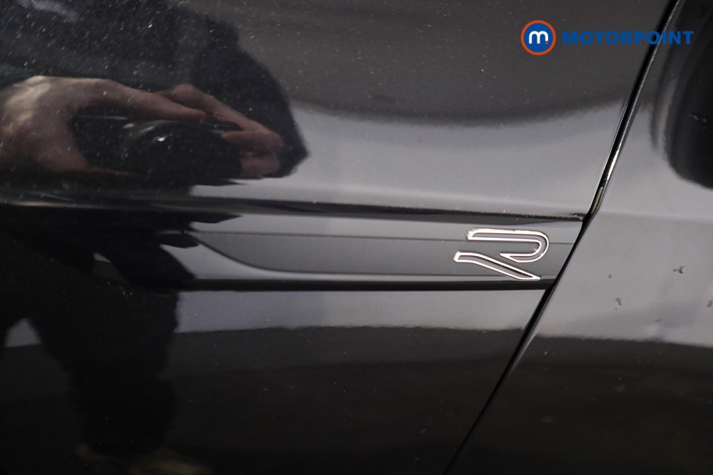 Volkswagen Golf R-Line Manual Petrol Hatchback - Stock Number (1602766) - 30th supplementary image