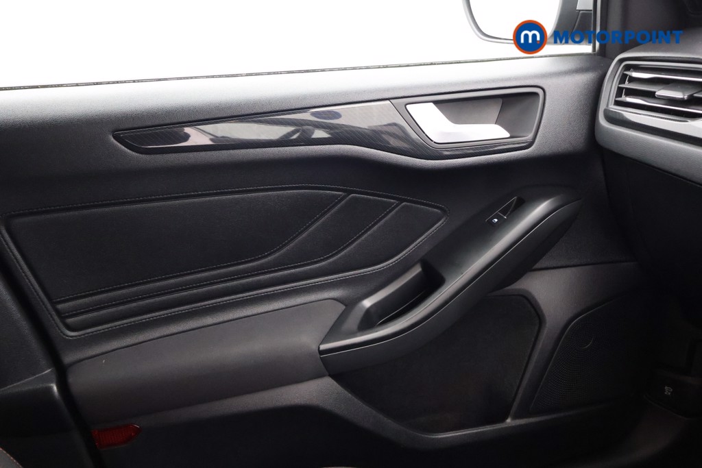 Ford Focus St-Line Manual Petrol Hatchback - Stock Number (1602817) - 13th supplementary image