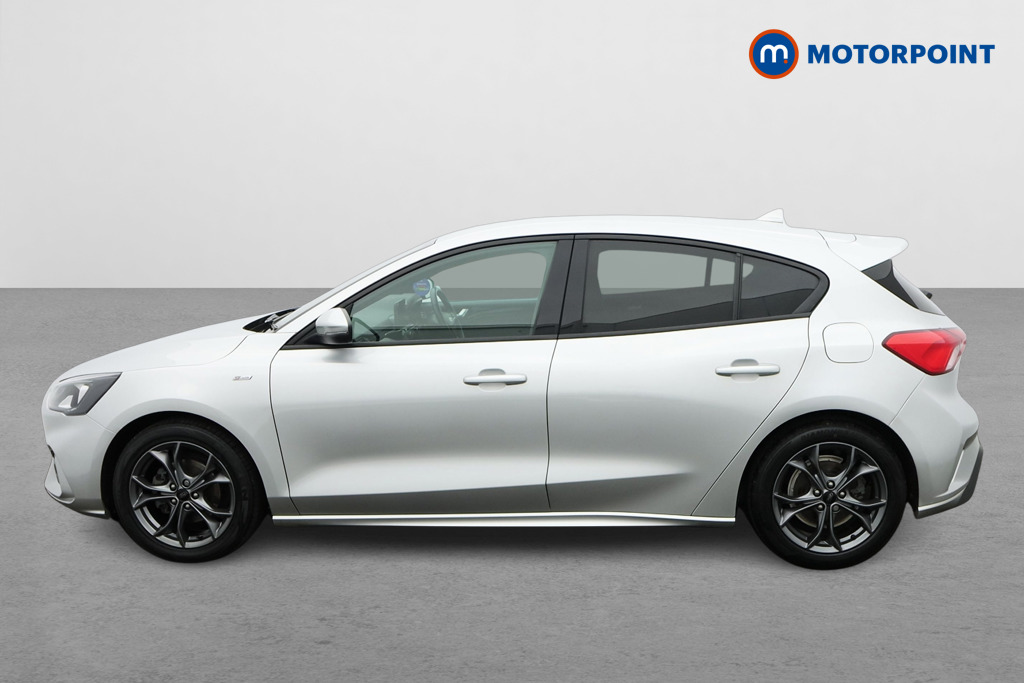 Ford Focus St-Line Manual Petrol Hatchback - Stock Number (1602817) - Passenger side