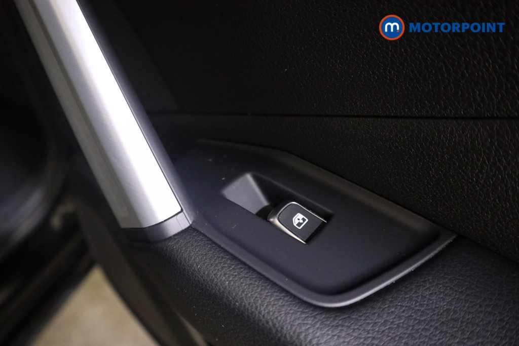 Audi Q2 Black Edition Automatic Petrol SUV - Stock Number (1602832) - 19th supplementary image