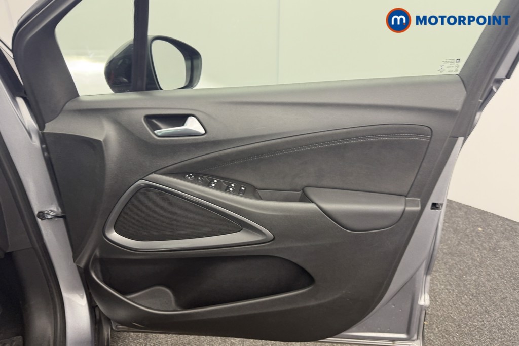 Vauxhall Crossland Ultimate Automatic Petrol SUV - Stock Number (1602877) - 16th supplementary image