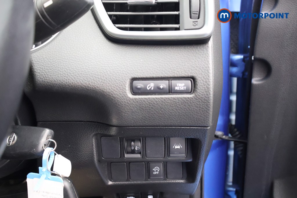 Nissan Qashqai Acenta Premium Manual Petrol SUV - Stock Number (1602889) - 7th supplementary image
