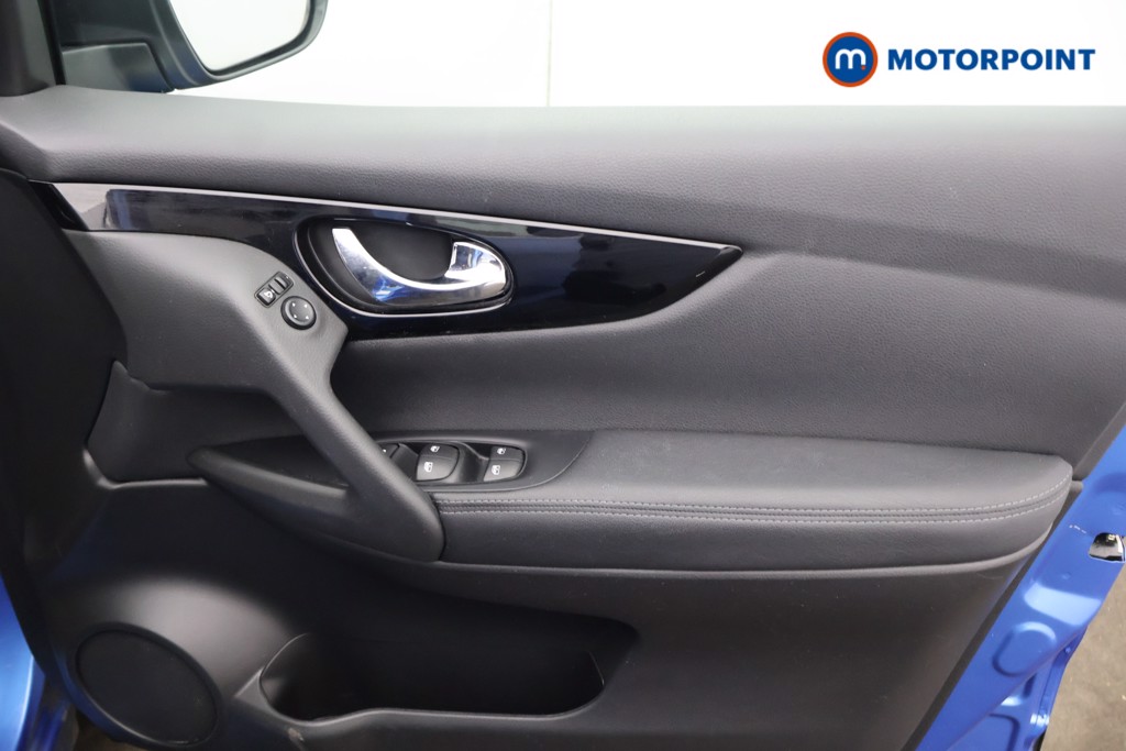 Nissan Qashqai Acenta Premium Manual Petrol SUV - Stock Number (1602889) - 12th supplementary image