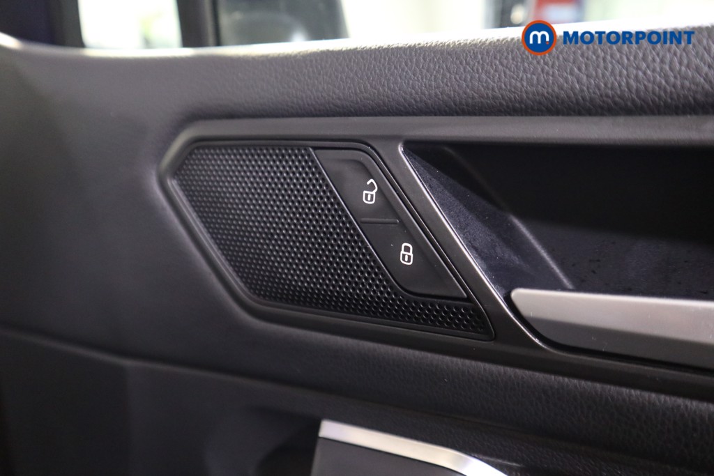 Volkswagen Tiguan Allspace Life Automatic Petrol SUV - Stock Number (1602939) - 12th supplementary image