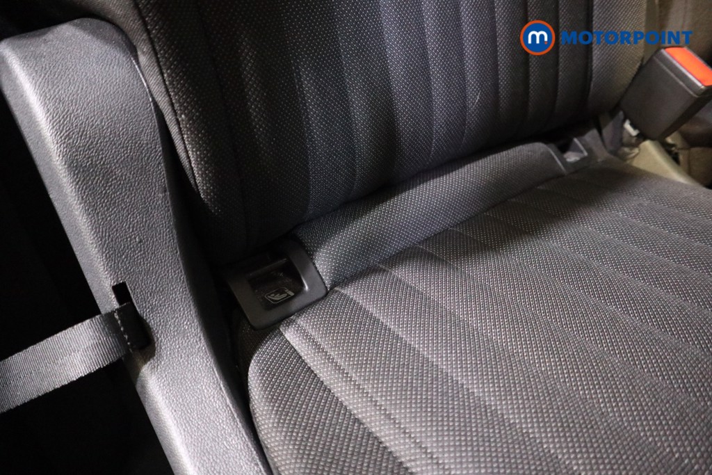 Volkswagen Tiguan Allspace Life Automatic Petrol SUV - Stock Number (1602939) - 16th supplementary image