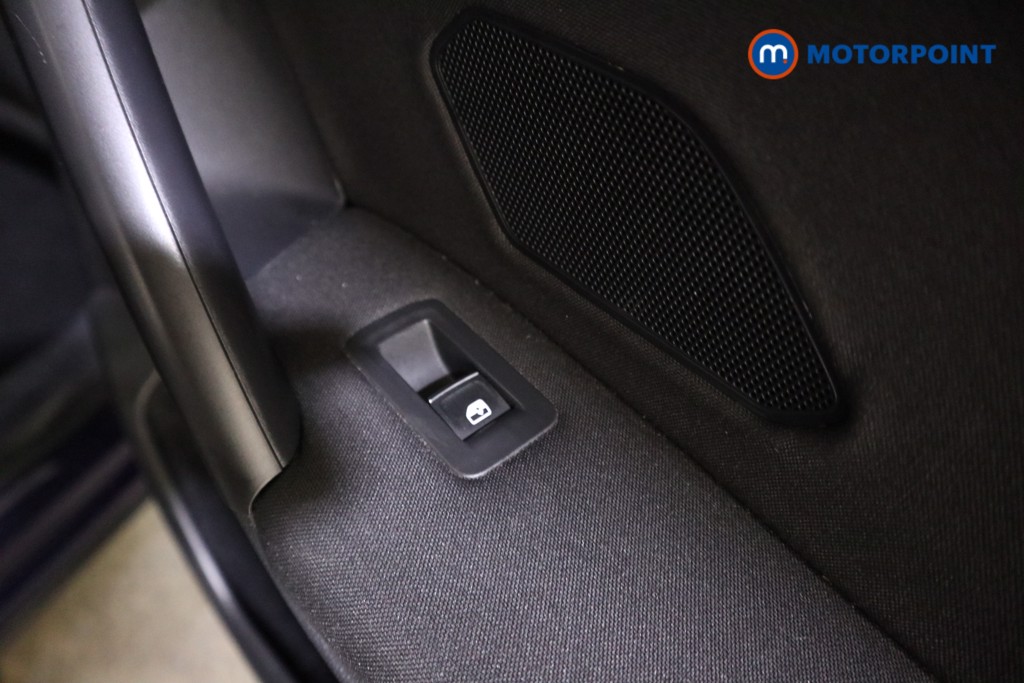 Volkswagen Tiguan Allspace Life Automatic Petrol SUV - Stock Number (1602939) - 18th supplementary image