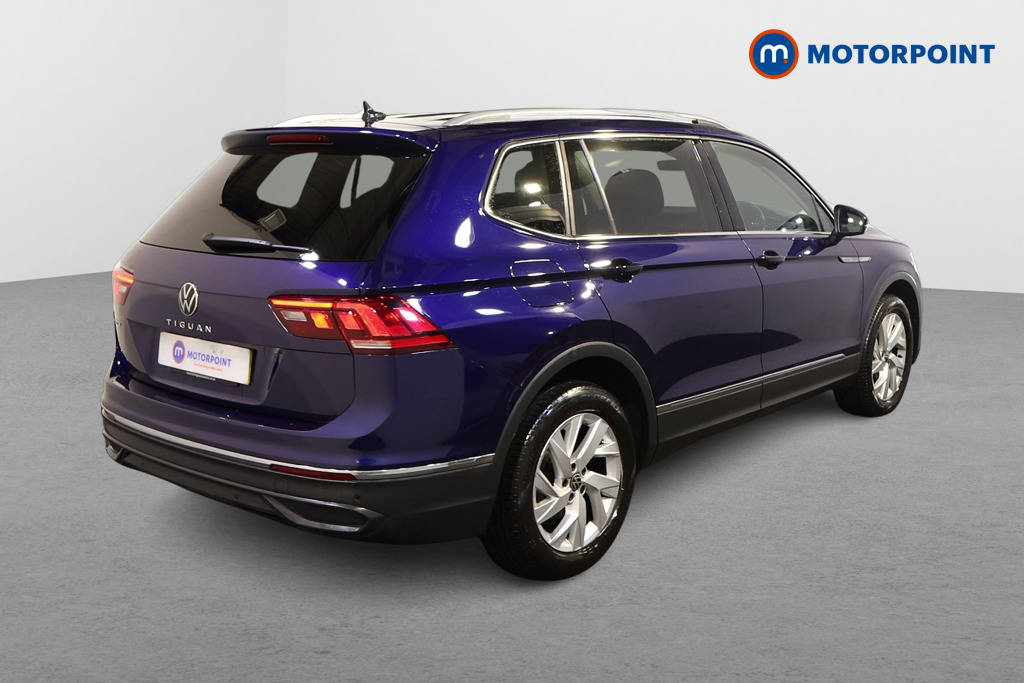 Volkswagen Tiguan Allspace Life Automatic Petrol SUV - Stock Number (1602939) - Drivers side rear corner