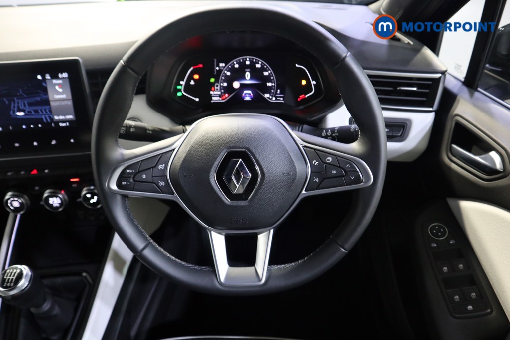 Renault Clio Techno Manual Petrol Hatchback - Stock Number (1602960) - 2nd supplementary image