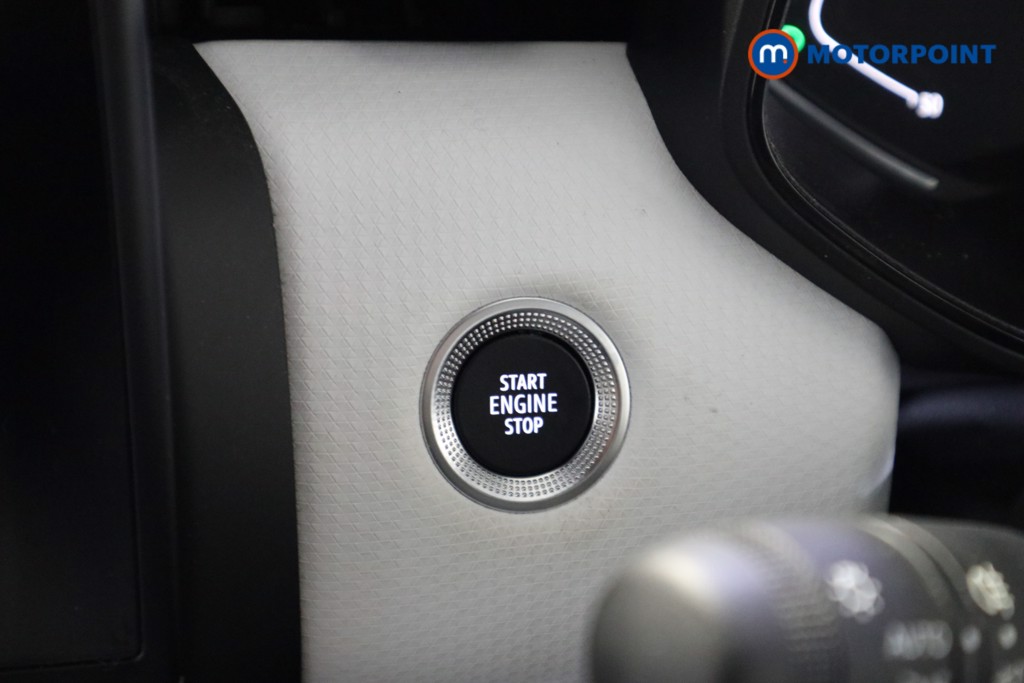 Renault Clio Techno Manual Petrol Hatchback - Stock Number (1602960) - 6th supplementary image