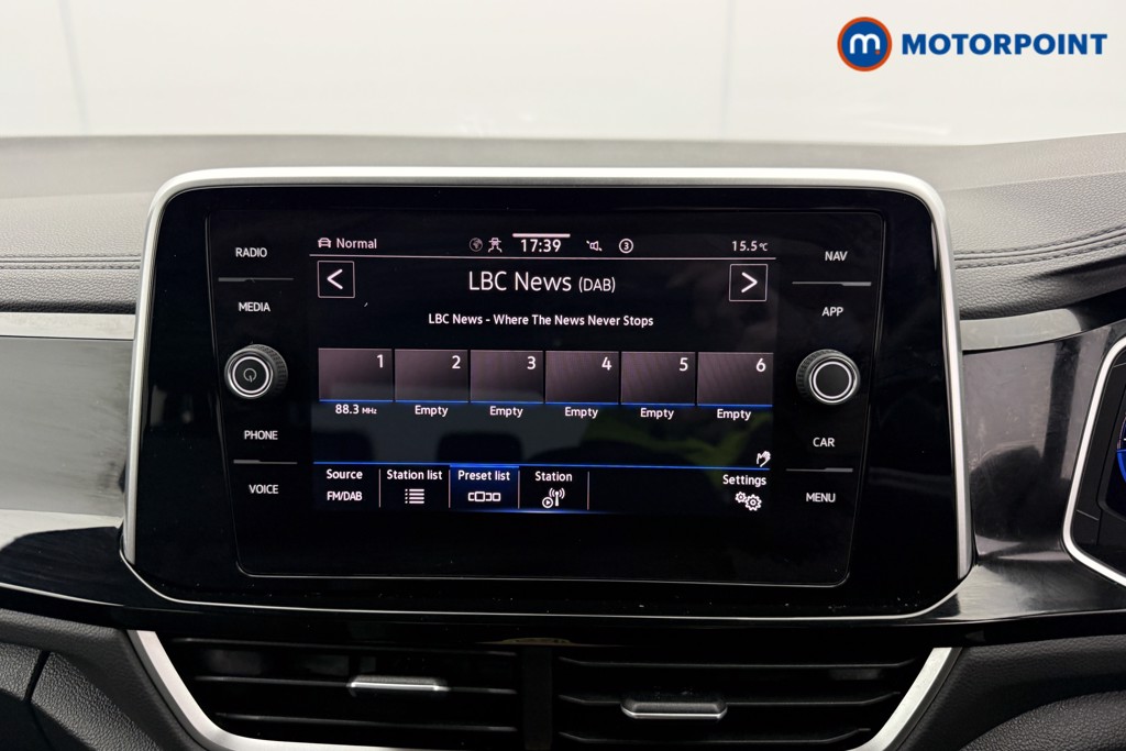 Volkswagen T-Roc R-Line Manual Petrol SUV - Stock Number (1602999) - 6th supplementary image