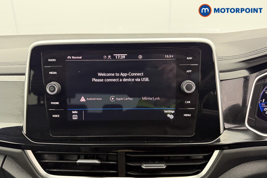 Volkswagen T-Roc R-Line Manual Petrol SUV - Stock Number (1602999) - 11th supplementary image