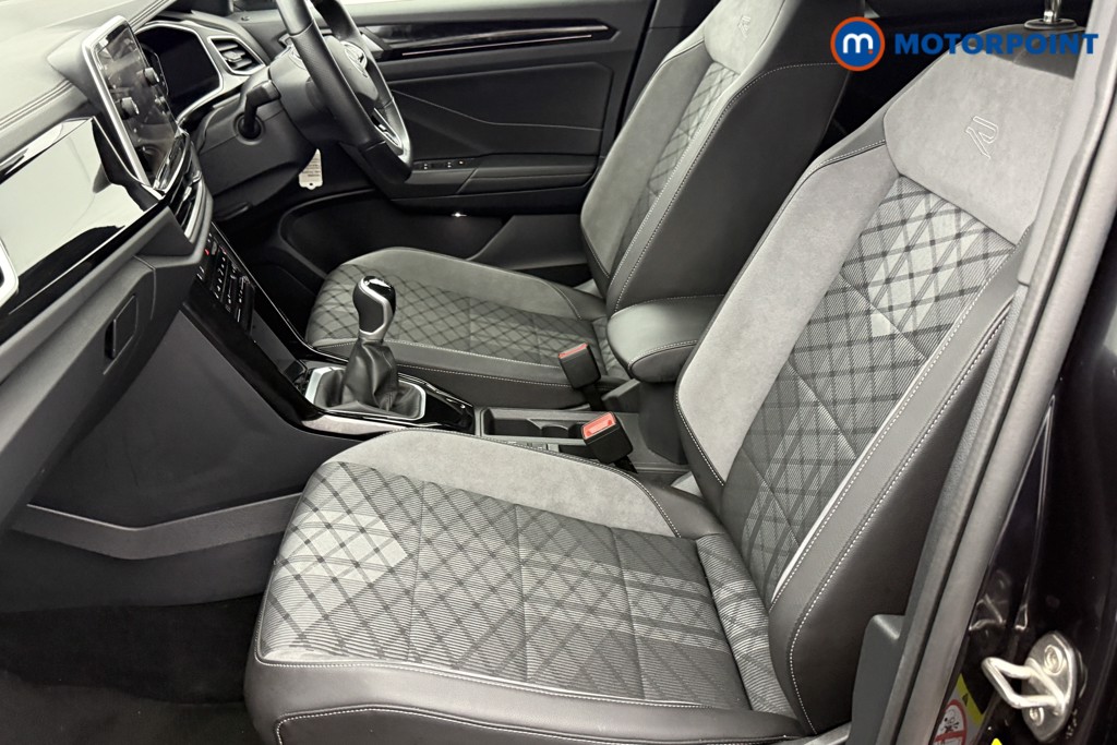 Volkswagen T-Roc R-Line Manual Petrol SUV - Stock Number (1602999) - 24th supplementary image