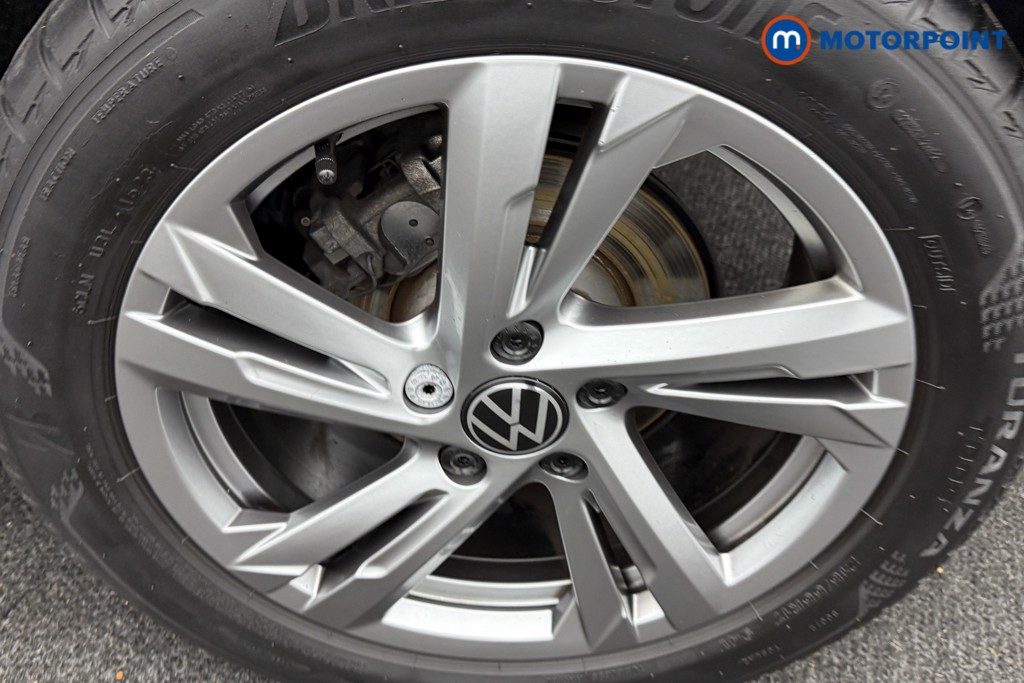 Volkswagen T-Roc R-Line Manual Petrol SUV - Stock Number (1602999) - 32nd supplementary image