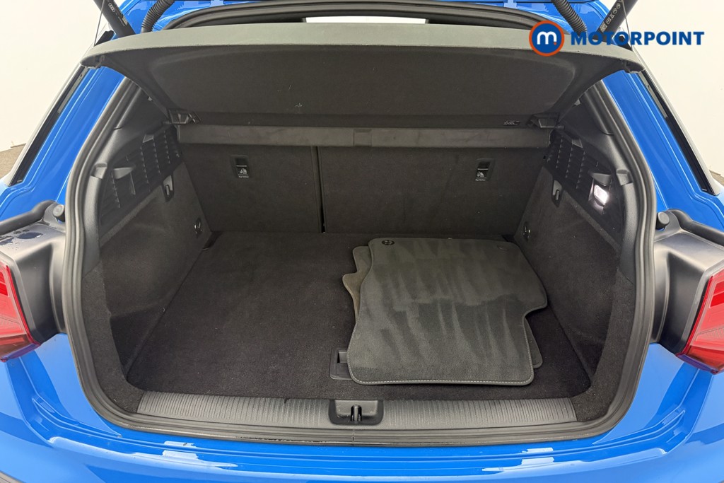 Audi Q2 Black Edition Automatic Petrol SUV - Stock Number (1603116) - 5th supplementary image