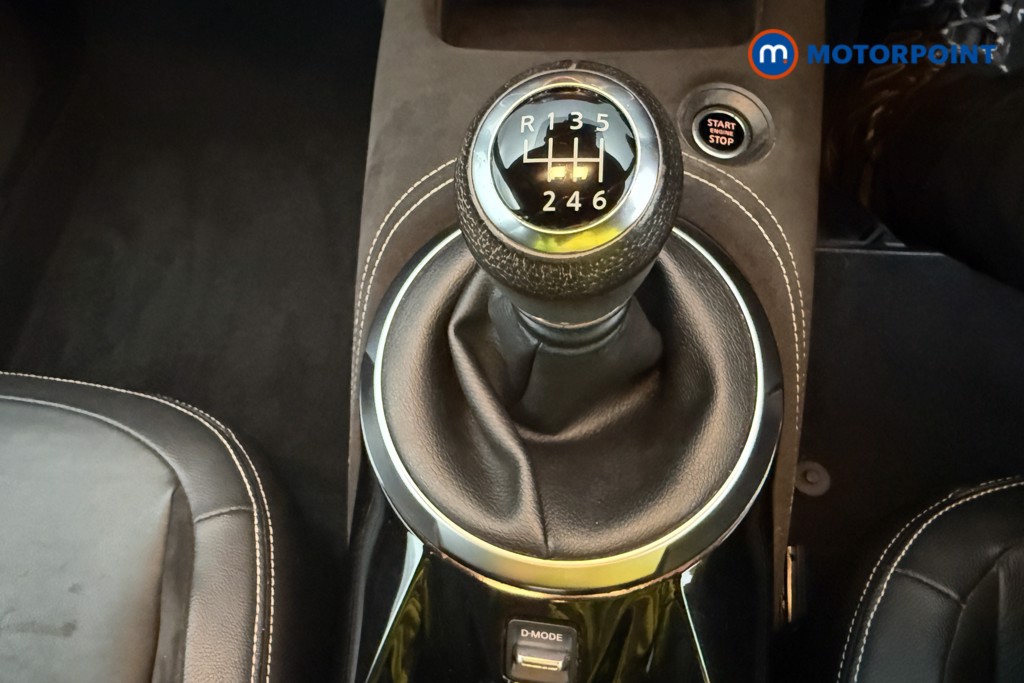 Nissan Juke Tekna-Plus Manual Petrol SUV - Stock Number (1603216) - 23rd supplementary image