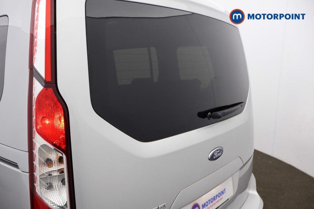 Ford Tourneo Connect Titanium Automatic Diesel People Carrier - Stock Number (1603607) - 20th supplementary image