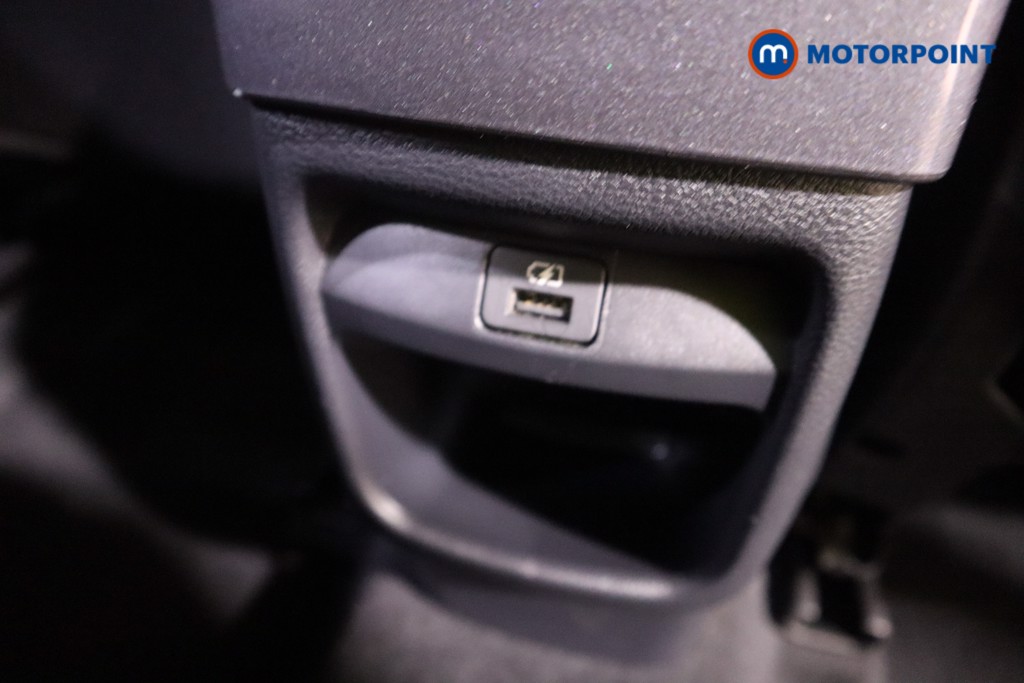 Nissan Juke N-Connecta Automatic Petrol SUV - Stock Number (1603679) - 22nd supplementary image