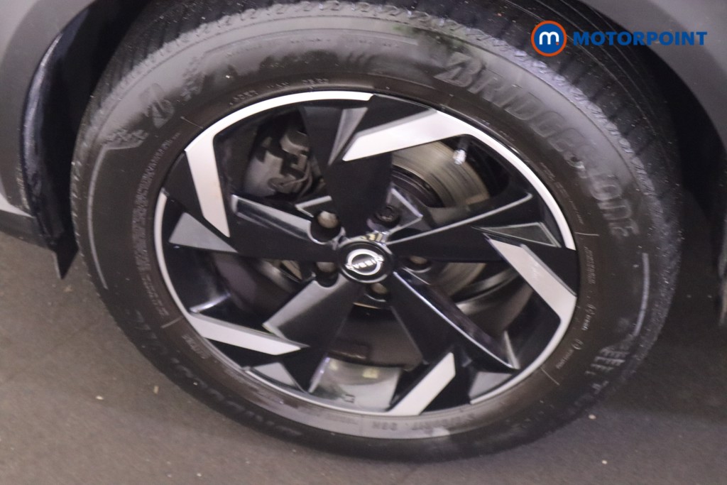 Nissan Juke N-Connecta Automatic Petrol SUV - Stock Number (1603679) - 26th supplementary image