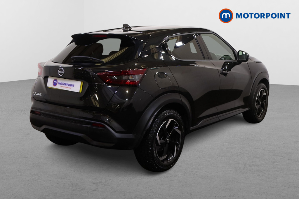 Nissan Juke N-Connecta Automatic Petrol SUV - Stock Number (1603679) - Drivers side rear corner