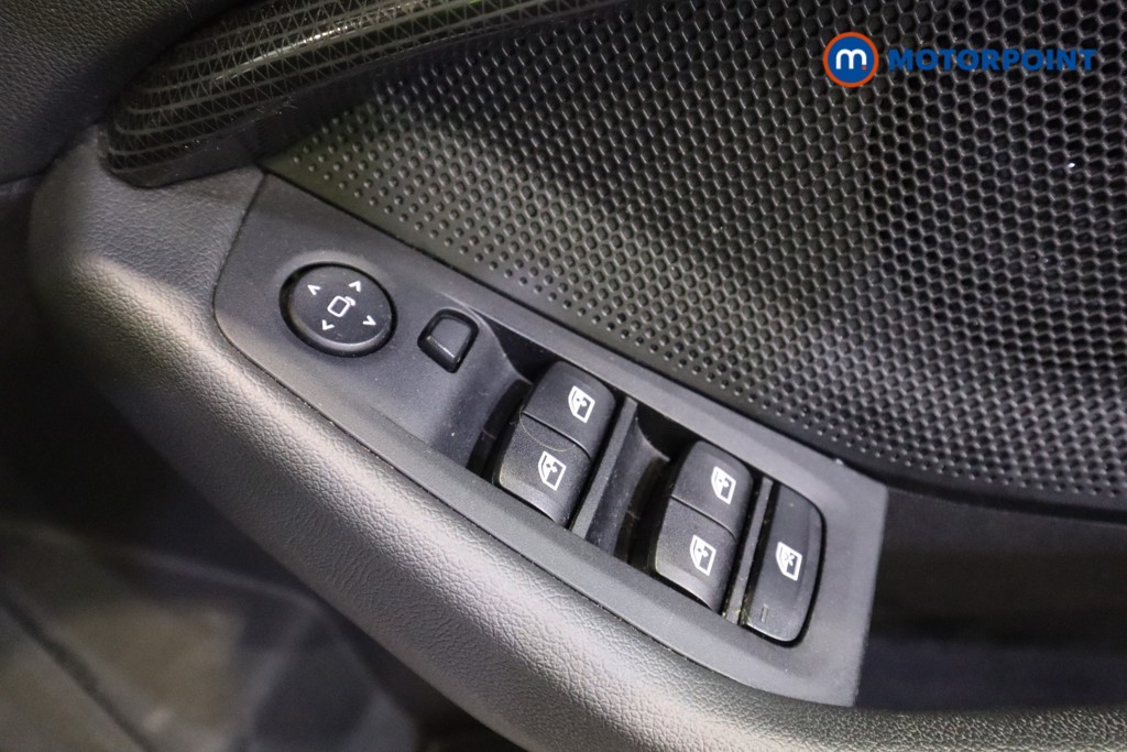 BMW 2 Series Sport Automatic Petrol Saloon - Stock Number (1603925) - 15th supplementary image