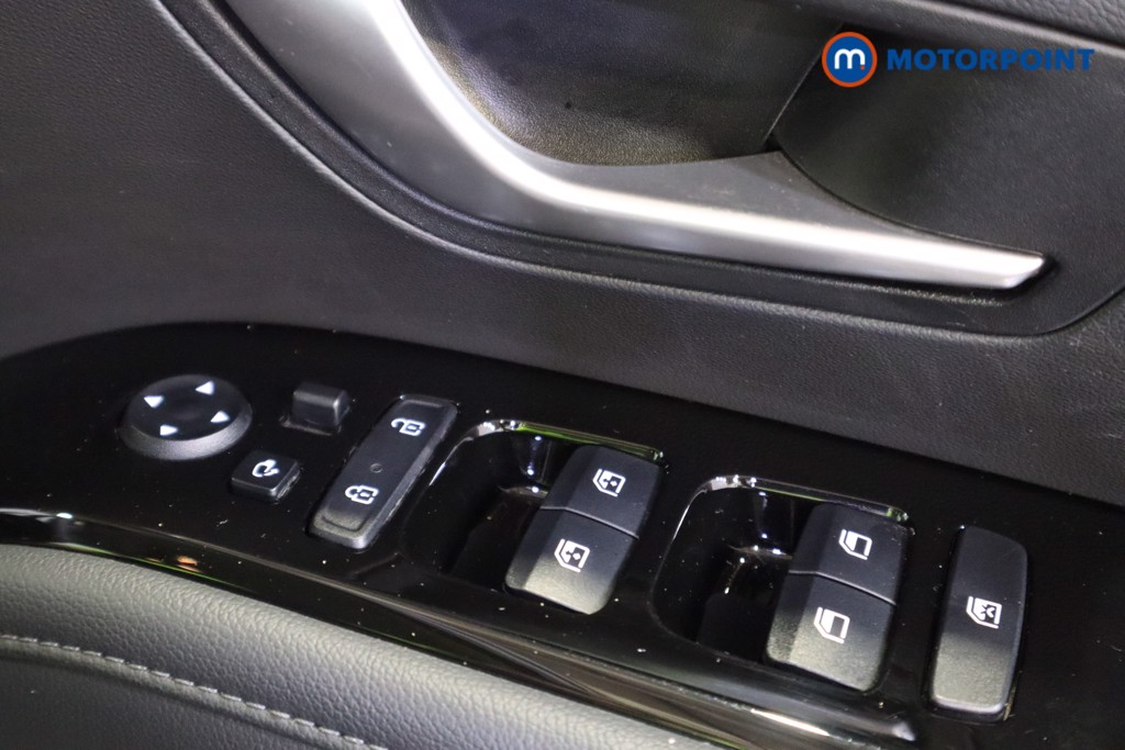 Hyundai Tucson Se Connect Manual Petrol SUV - Stock Number (1603967) - 16th supplementary image