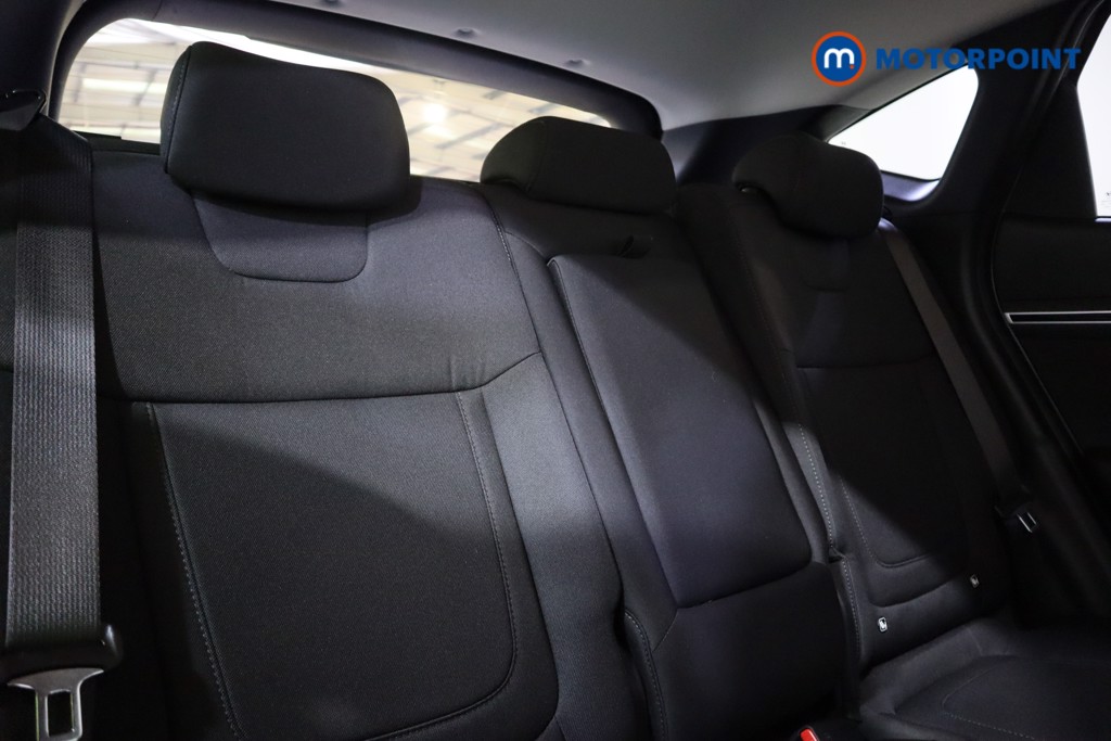 Hyundai Tucson Se Connect Manual Petrol SUV - Stock Number (1603967) - 18th supplementary image