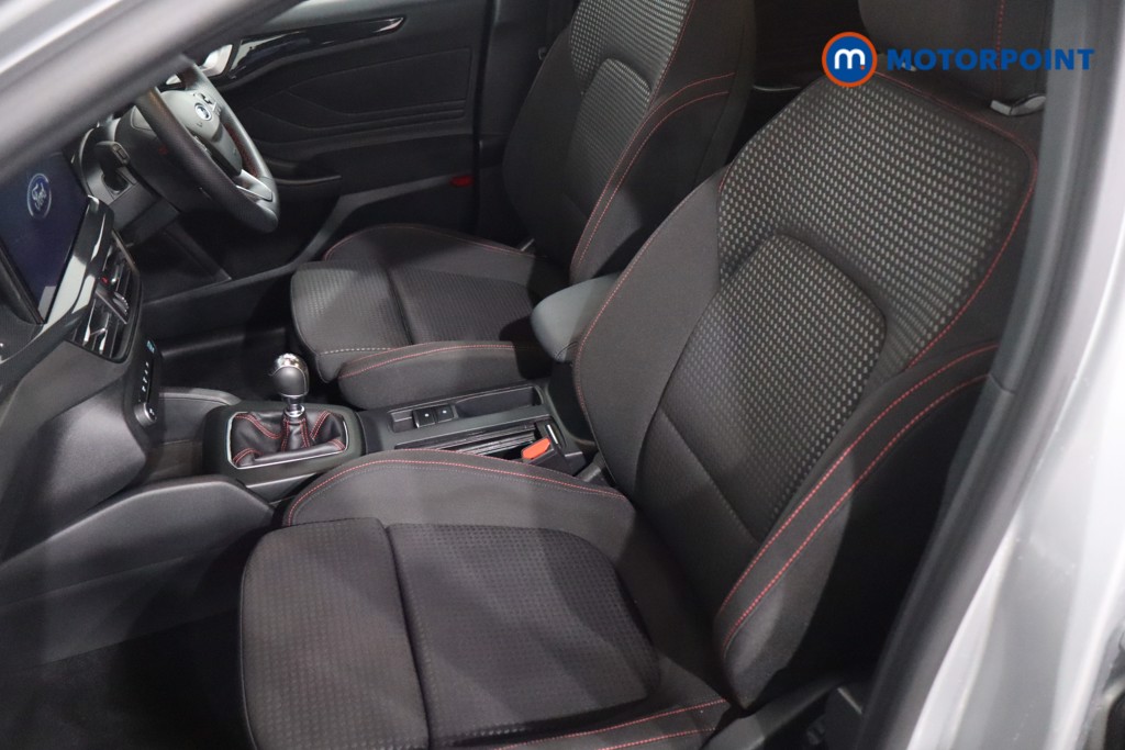 Ford Focus St-Line Manual Petrol Hatchback - Stock Number (1604067) - 4th supplementary image