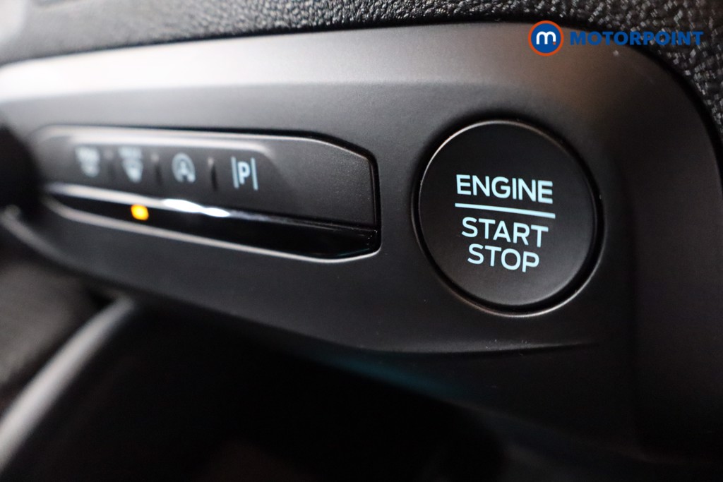 Ford Focus St-Line Manual Petrol Hatchback - Stock Number (1604067) - 21st supplementary image