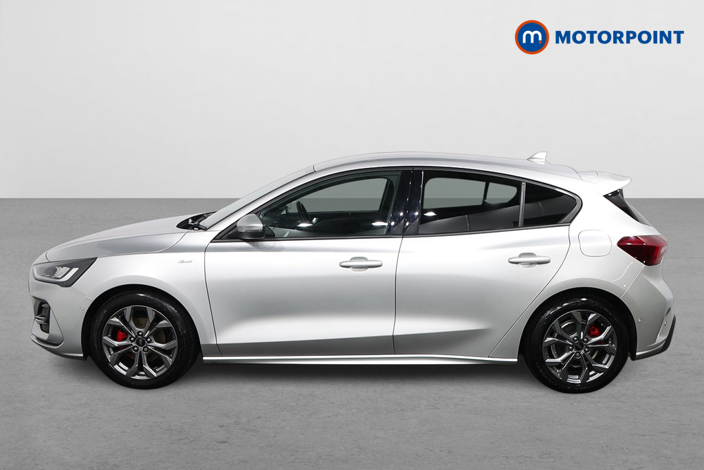 Ford Focus St-Line Manual Petrol Hatchback - Stock Number (1604067) - Passenger side