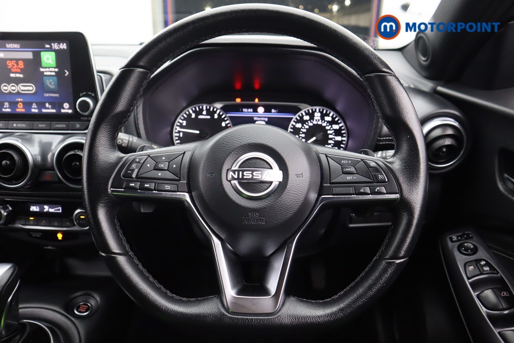 Nissan Juke N-Connecta Automatic Petrol SUV - Stock Number (1604124) - 2nd supplementary image