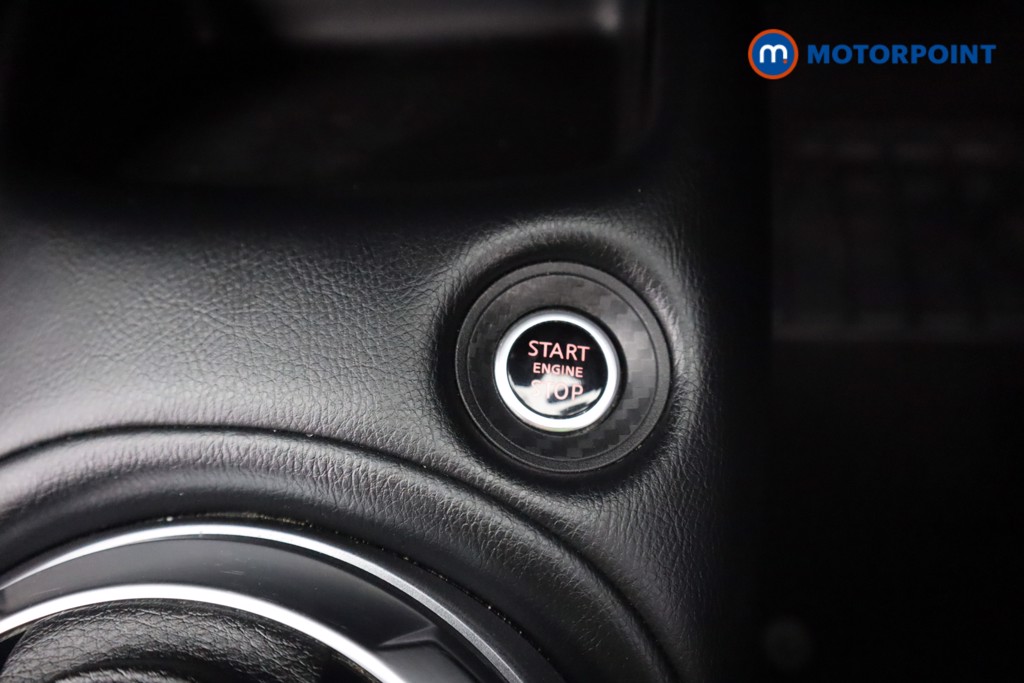 Nissan Juke N-Connecta Automatic Petrol SUV - Stock Number (1604124) - 14th supplementary image