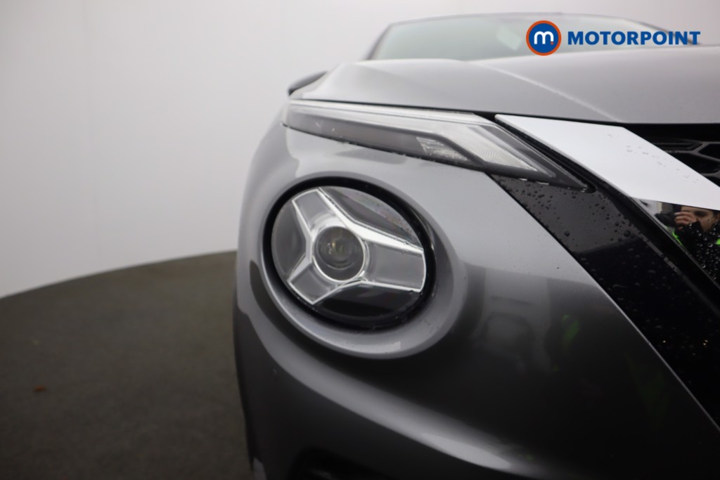 Nissan Juke N-Connecta Automatic Petrol SUV - Stock Number (1604124) - 1st supplementary image