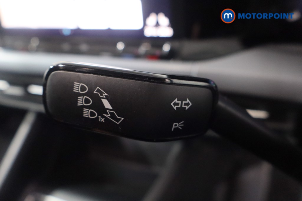 Volkswagen Golf Active Automatic Petrol Hatchback - Stock Number (1604241) - 15th supplementary image