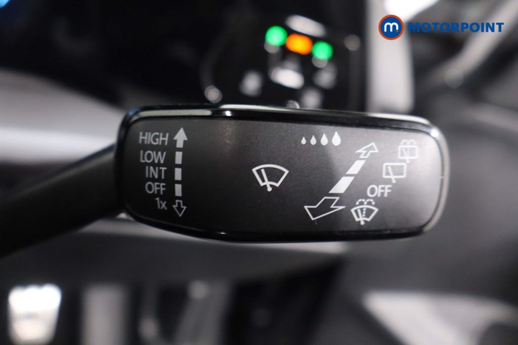 Volkswagen Golf Active Automatic Petrol Hatchback - Stock Number (1604241) - 16th supplementary image