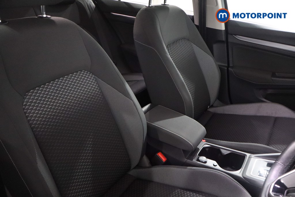 Volkswagen Golf Active Automatic Petrol Hatchback - Stock Number (1604241) - 23rd supplementary image