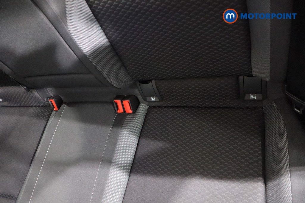 Volkswagen Golf Active Automatic Petrol Hatchback - Stock Number (1604241) - 26th supplementary image