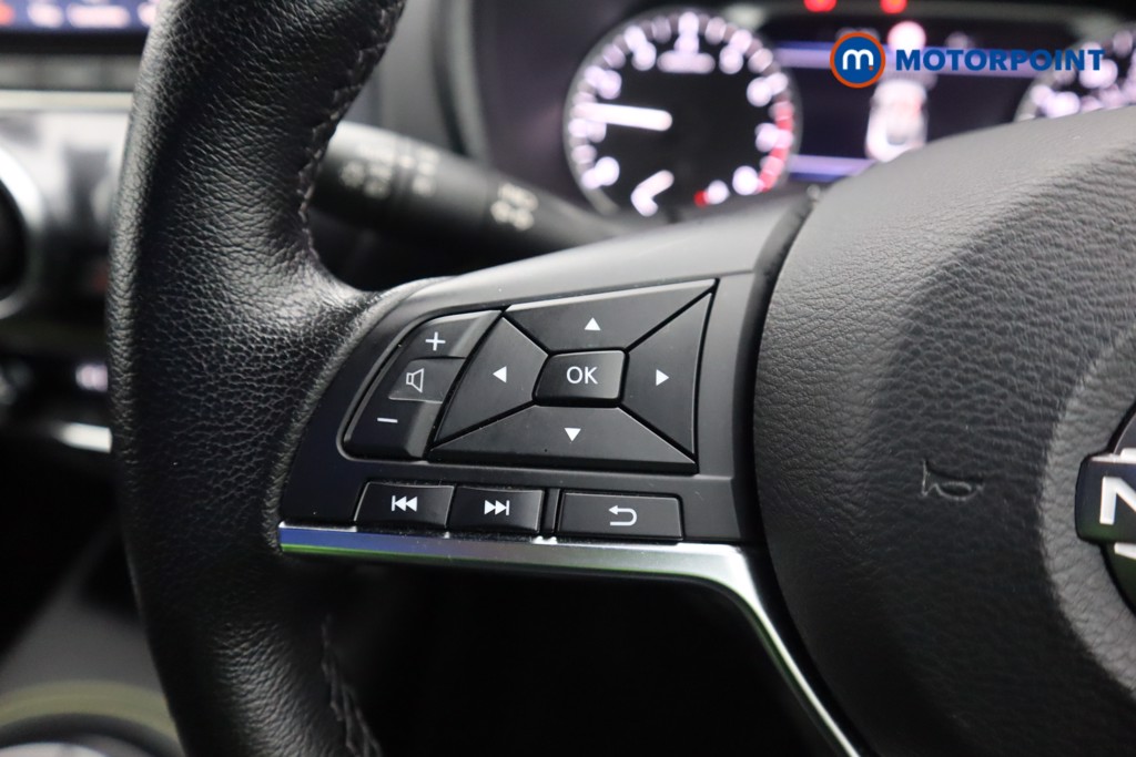 Nissan Juke Kiiro Manual Petrol SUV - Stock Number (1604276) - 4th supplementary image