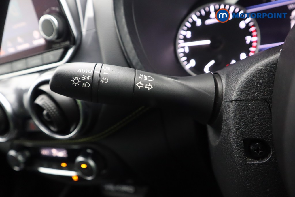 Nissan Juke Kiiro Manual Petrol SUV - Stock Number (1604276) - 6th supplementary image