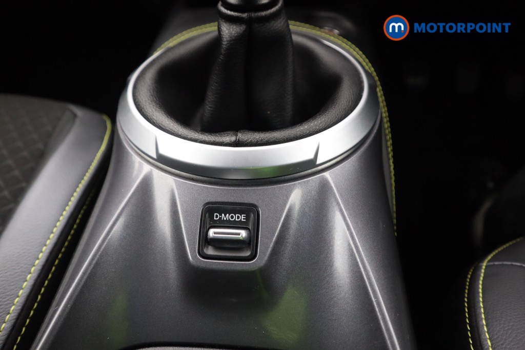 Nissan Juke Kiiro Manual Petrol SUV - Stock Number (1604276) - 16th supplementary image