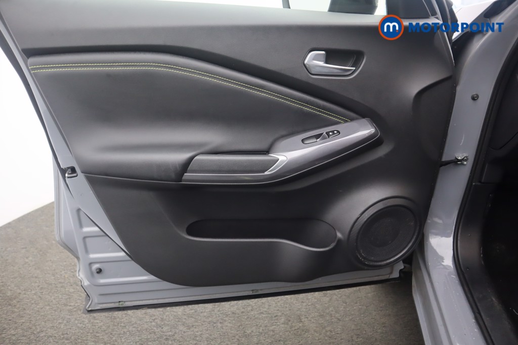 Nissan Juke Kiiro Manual Petrol SUV - Stock Number (1604276) - 34th supplementary image