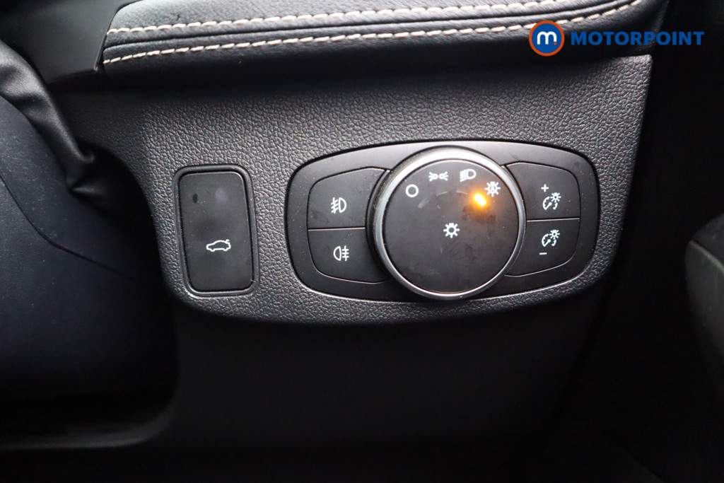 Ford Focus Vignale Active X Automatic Diesel Estate - Stock Number (1604325) - 8th supplementary image