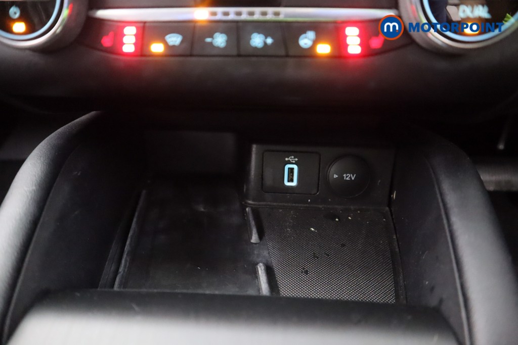 Ford Focus Vignale Active X Automatic Diesel Estate - Stock Number (1604325) - 14th supplementary image