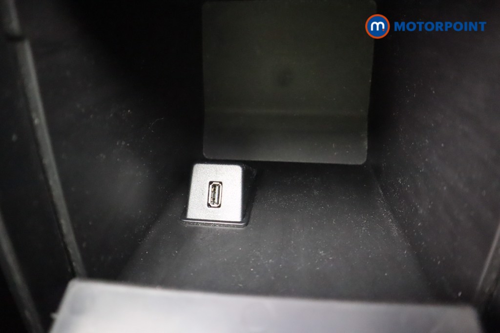 Ford Focus Vignale Active X Automatic Diesel Estate - Stock Number (1604325) - 18th supplementary image