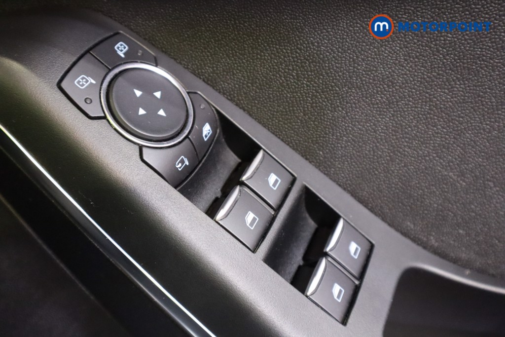 Ford Fiesta Titanium Manual Petrol Hatchback - Stock Number (1604572) - 15th supplementary image