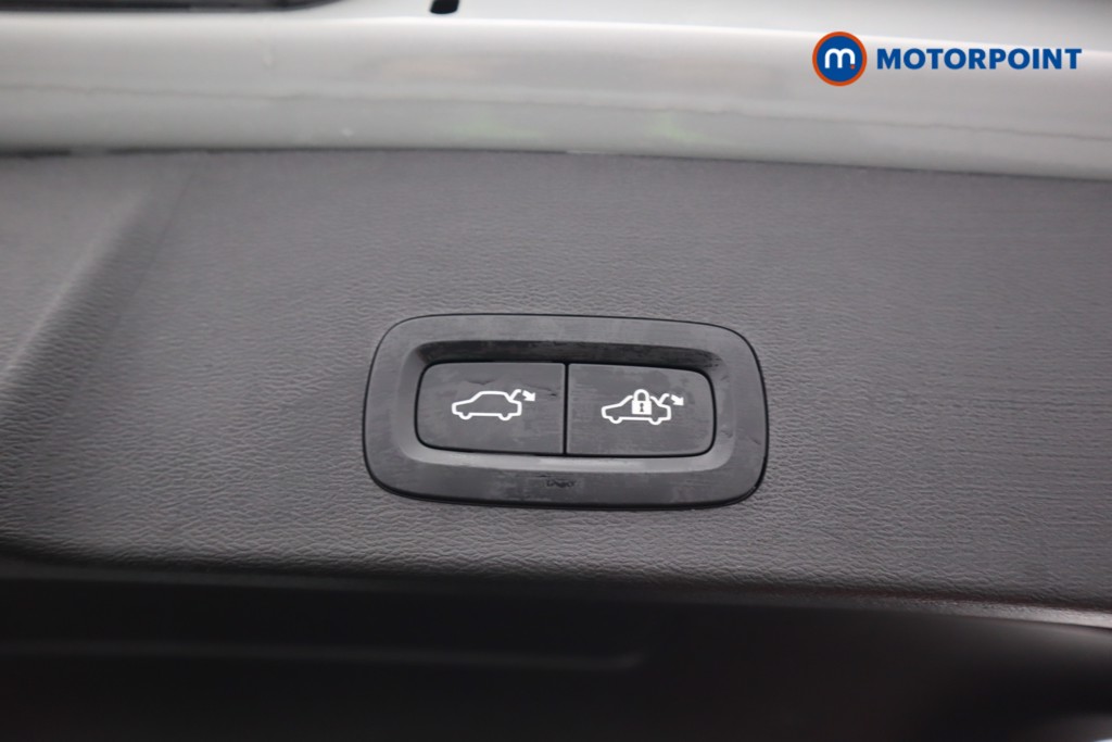 Volvo Xc40 Ultra Automatic Petrol SUV - Stock Number (1604651) - 34th supplementary image