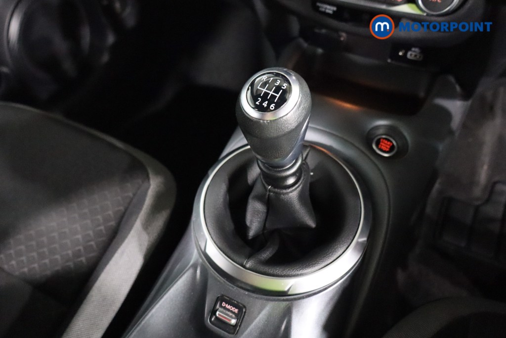 Nissan Juke N-Connecta Manual Petrol SUV - Stock Number (1574522) - 13th supplementary image